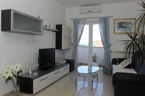 Apartment Karla 4 - Unit 204920-5