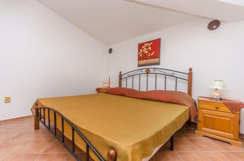 Apartments Villa Estella - Unit 204923-5