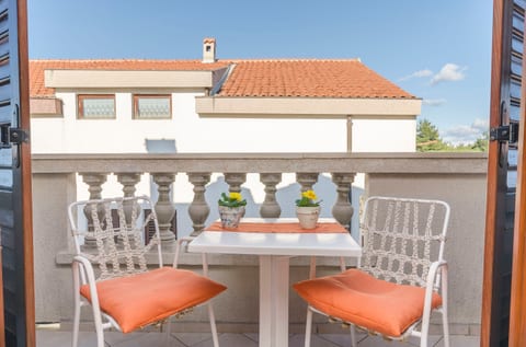 Apartments Villa Estella - Unit 204928-5