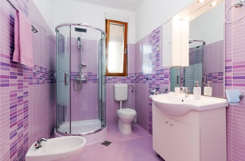 House Valek - Unit 204955-5