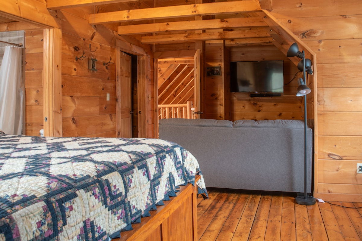 Bear Pause Log Cabin Great Smoky Mountains