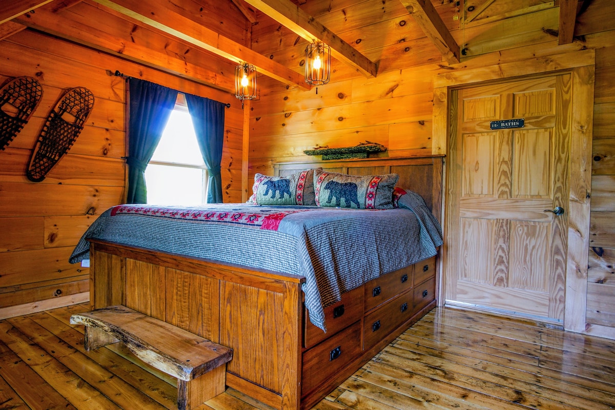 Bear Pause Log Cabin Great Smoky Mountains