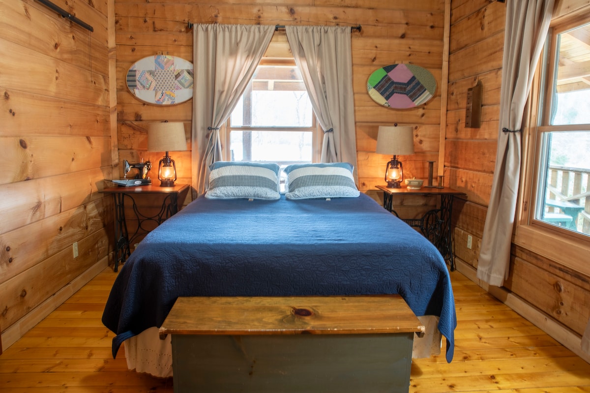 Bear Pause Log Cabin Great Smoky Mountains