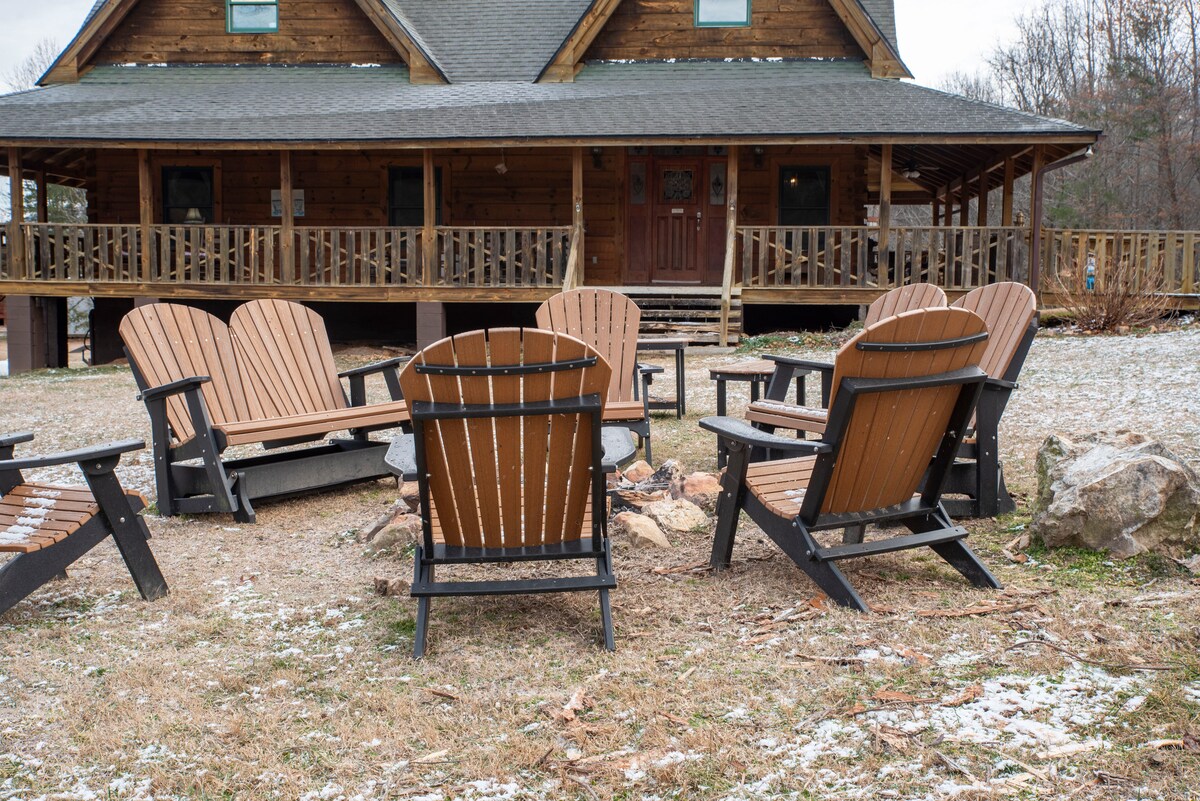 Bear Pause Log Cabin Great Smoky Mountains
