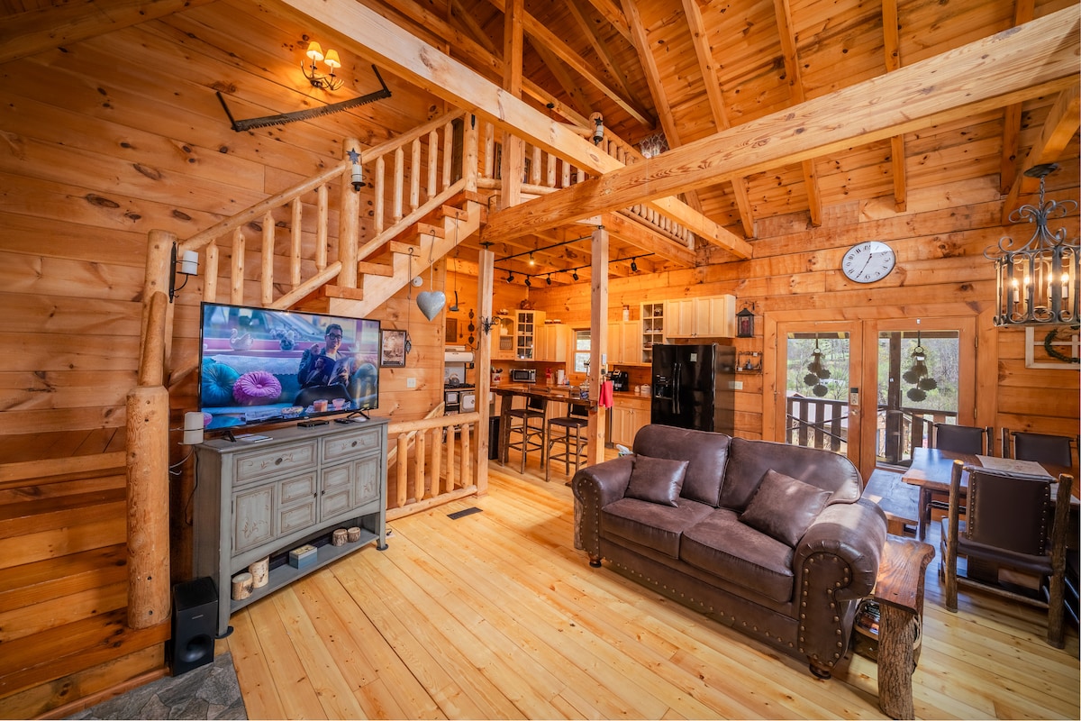 Bear Pause Log Cabin Great Smoky Mountains