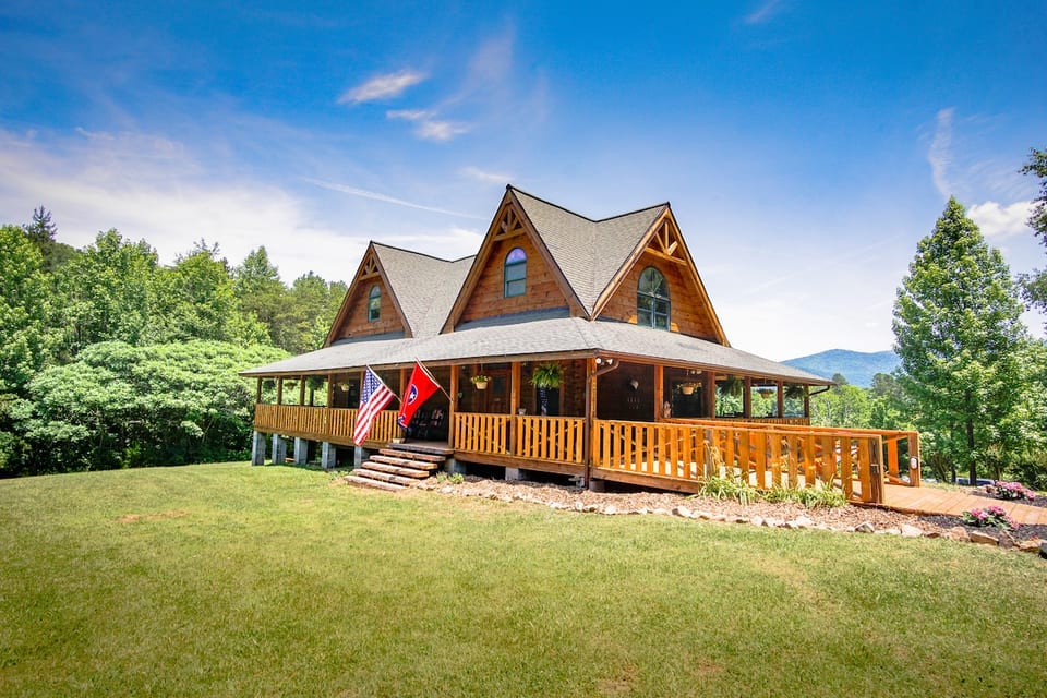 Bear Pause Log Cabin Great Smoky Mountains - Great Smoky Mountains
