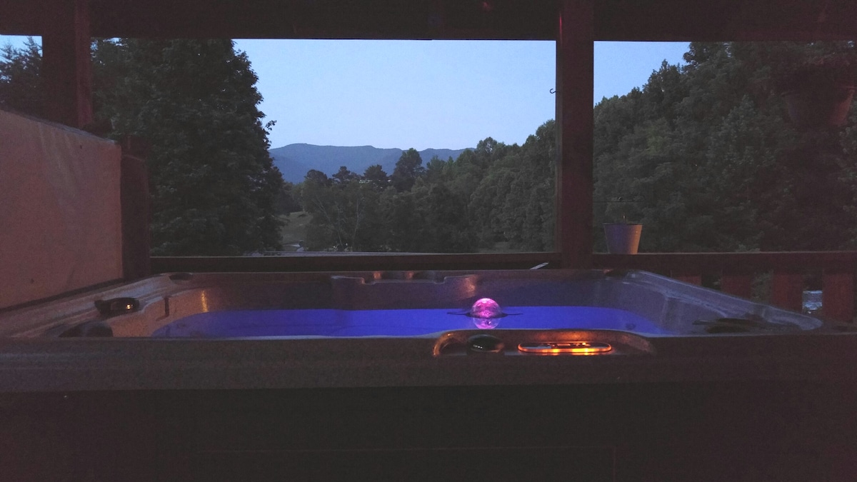 Bear Pause Log Cabin Great Smoky Mountains