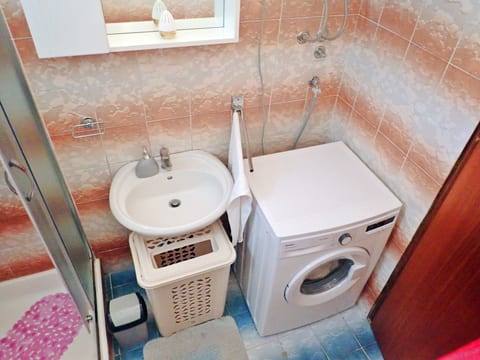 Apartment Marko - Unit 205070-5