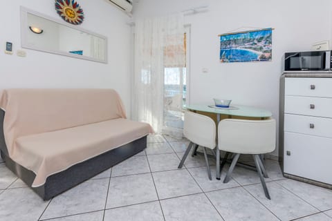 House Osti - Unit 205131-5