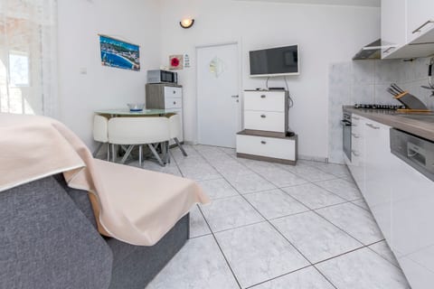 House Osti - Unit 205131-5