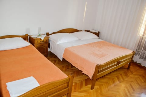 Apartment Anica - Unit 205388-5