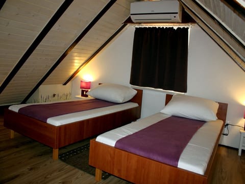 Apartments Cukarin - Unit 205437-5