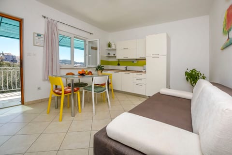 Apartment Seafront Apartments - Unit 205439-5