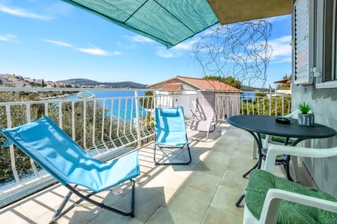 Apartment Seafront Apartments - Unit 205439-5