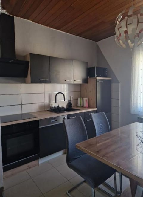 Apartments Postira uz more - Unit 208546-5