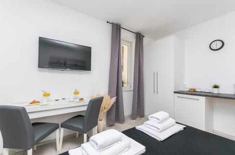 Apartments and Rooms Adriatic Suites - Unit 207399-16