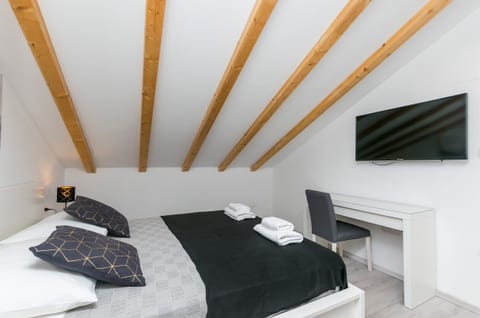 Apartments and Rooms Adriatic Suites - Unit 207400-16