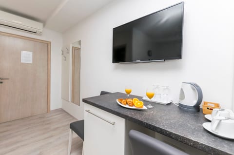Apartments and Rooms Adriatic Suites - Unit 207401-16