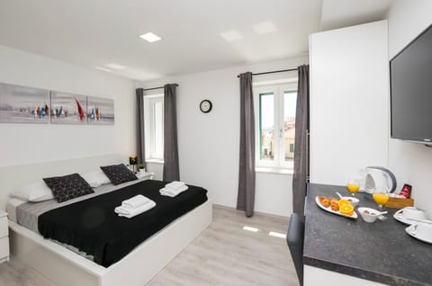 Apartments and Rooms Adriatic Suites - Unit 207402-16