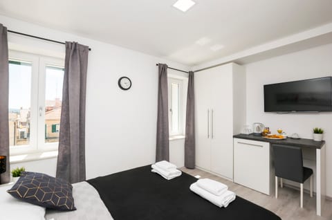 Apartments and Rooms Adriatic Suites - Unit 207402-16