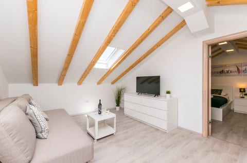 Apartments and Rooms Adriatic Suites - Unit 207403-16
