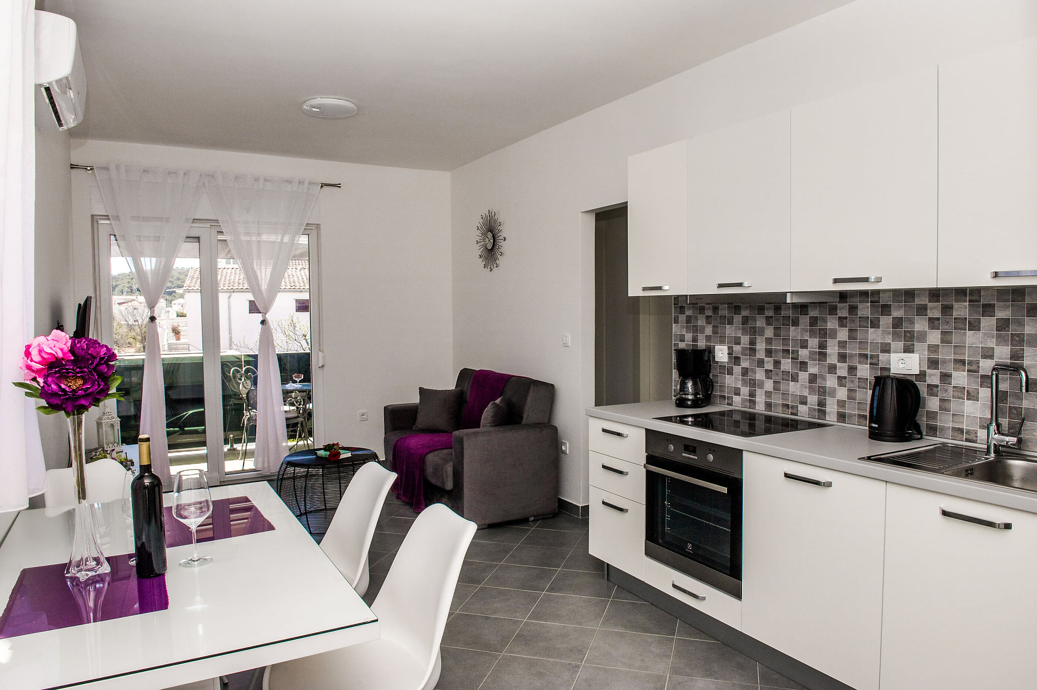 Apartments Zdeslav - Unit 208586-5