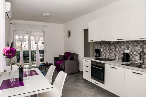 Apartments Zdeslav - Unit 208586-5
