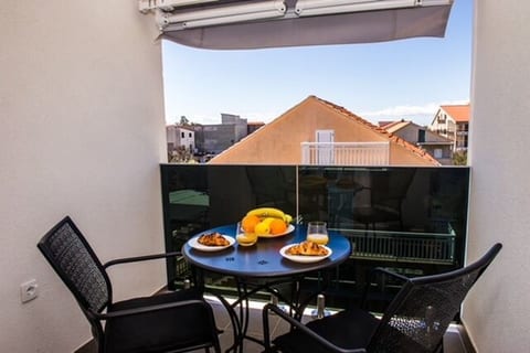 Apartments Zdeslav - Unit 211302-16