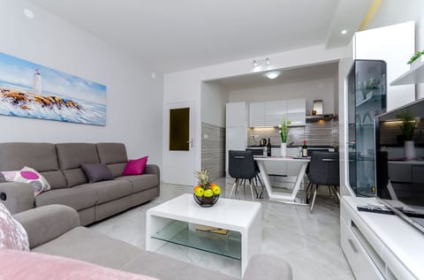 Apartment Miro and Marino - Unit 208658-5