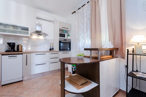 Apartments Vesna - Unit 208723-5