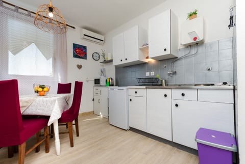 Apartments Vesna - Unit 208724-5