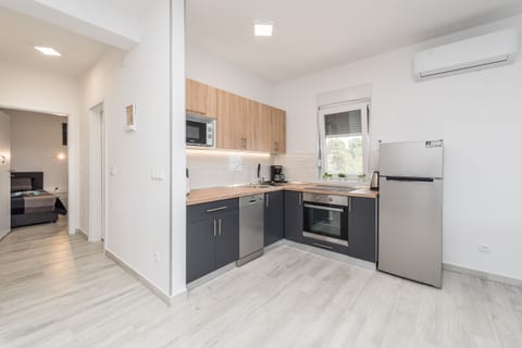 Apartments Bircic - Unit 208734-5