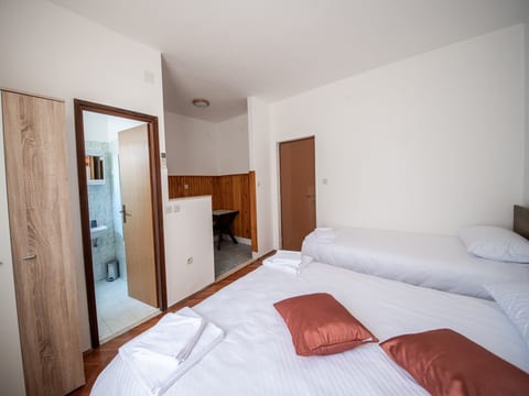 Apartments Fortuna - Unit 208737-5