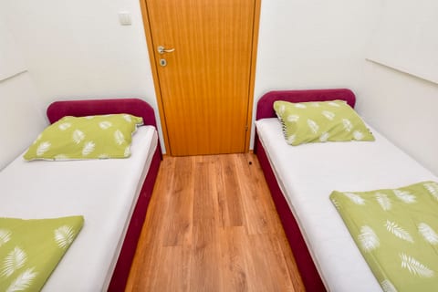 Apartments Juro - Unit 208796-5