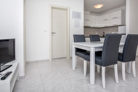 Apartments Juro - Unit 208797-5