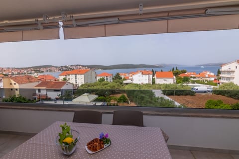 Apartments Dora - Unit 208864-5