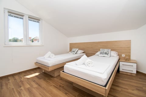 Apartments Luka i Toni - Unit 209797-5