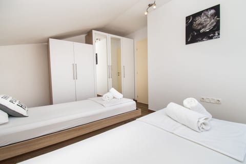 Apartments Luka i Toni - Unit 209797-5