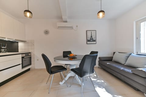 Apartments Kapetan - Unit 208910-5