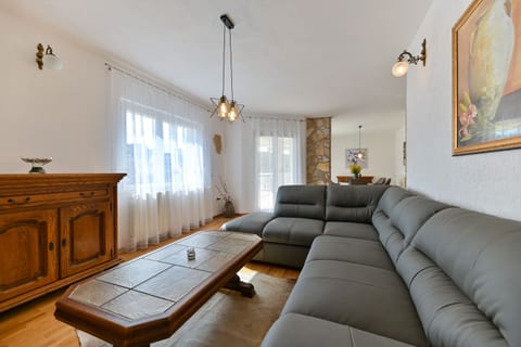 Apartments Kapetan - Unit 208911-5