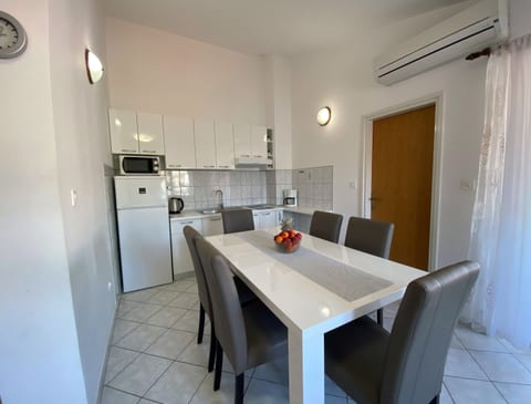 Apartments Pulić - Unit 208931-5