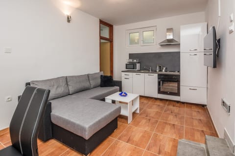 Apartments Bilic - Unit 209862-5