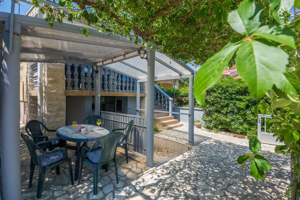 Apartments Bilic - Unit 209862-5