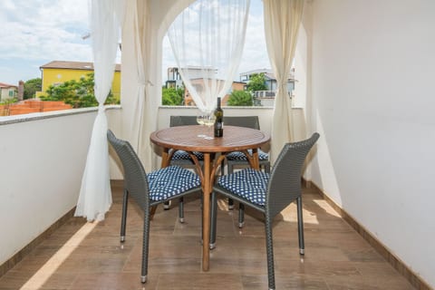 Apartments Ivanusevic - Unit 208978-5