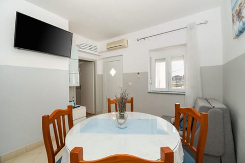 Apartments Anita Tribunj - Unit 210726-16