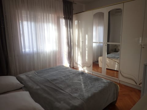 Apartments and Rooms Tinka - Unit 209148-5