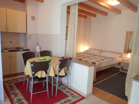 Apartments and Rooms Tinka - Unit 209152-5