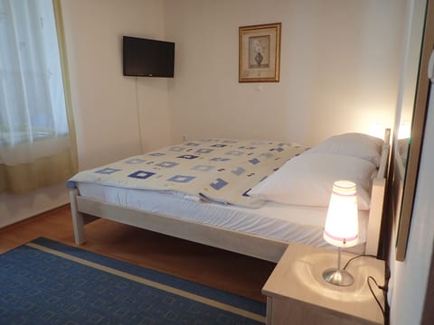 Apartments and Rooms Tinka - Unit 209152-5