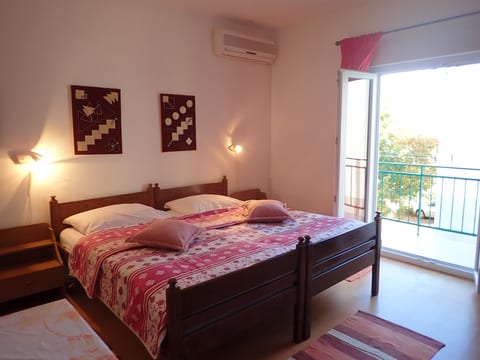 Apartments and Rooms Tinka - Unit 209154-5