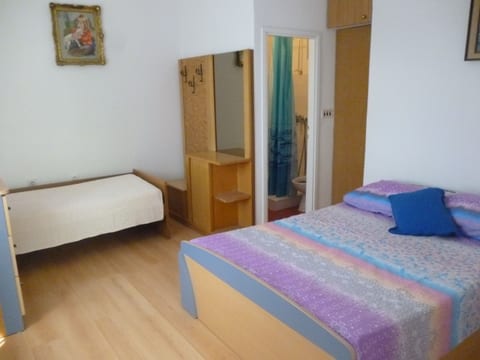 Apartments TINKA-with beautiful garden - A1